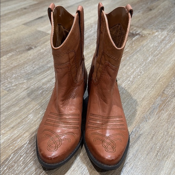 Franco Sarto Size 6M Tan Ankle Boots Western Style Leather Upper - Picture 3 of 15